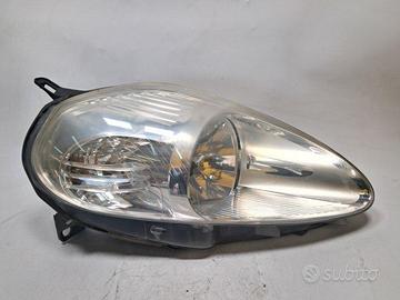 086611147R FANALE ANTERIORE DEPO FIAT GRANDE PUNTO