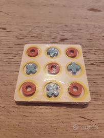 Gioco tris in legno nuovo