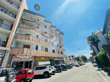 3 LOCALI A LANZO TORINESE