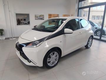 Toyota Aygo 1.0 VVT-i 69 CV 5 porte x-play
