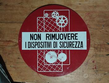 cartello industriale divieto anni 60