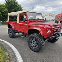 LAND ROVER Defender 110 2.5 Tdi cat S.W. County