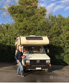 CAMPER mansardato 5 posti letto doppia dinette