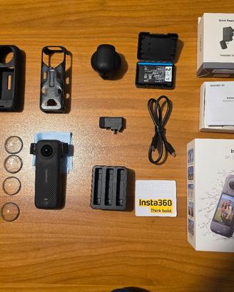 Insta360 X4  piu accessori 
