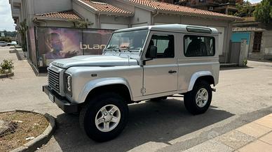 Land Rover Defender 90 SE - PUMA TD4 2.4 tdci