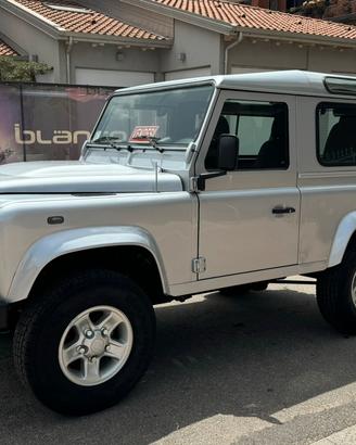 Land Rover Defender 90 SE - PUMA TD4 2.4 tdci