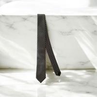 Cravatta + pochette in omaggio