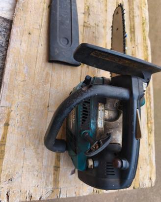 Motosega 25 cm MAKITA DCS232T.  leggerissimo 2,5kg