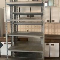 N. 3 scaffali in ferro cm 270x140x35