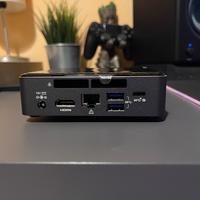Intel NUC i3