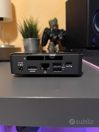 Intel NUC i3