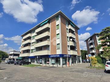 4 LOCALI A REGGIO NELL'EMILIA
