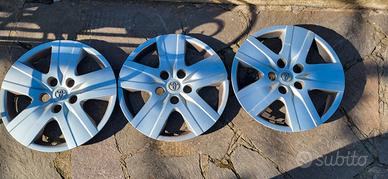 Borchie copricerchioni Toyota  R15 originali
