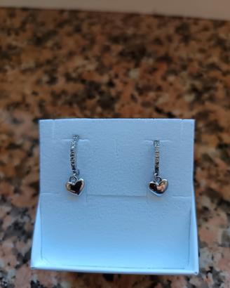 Orecchini in argento con ciondolino a cuore