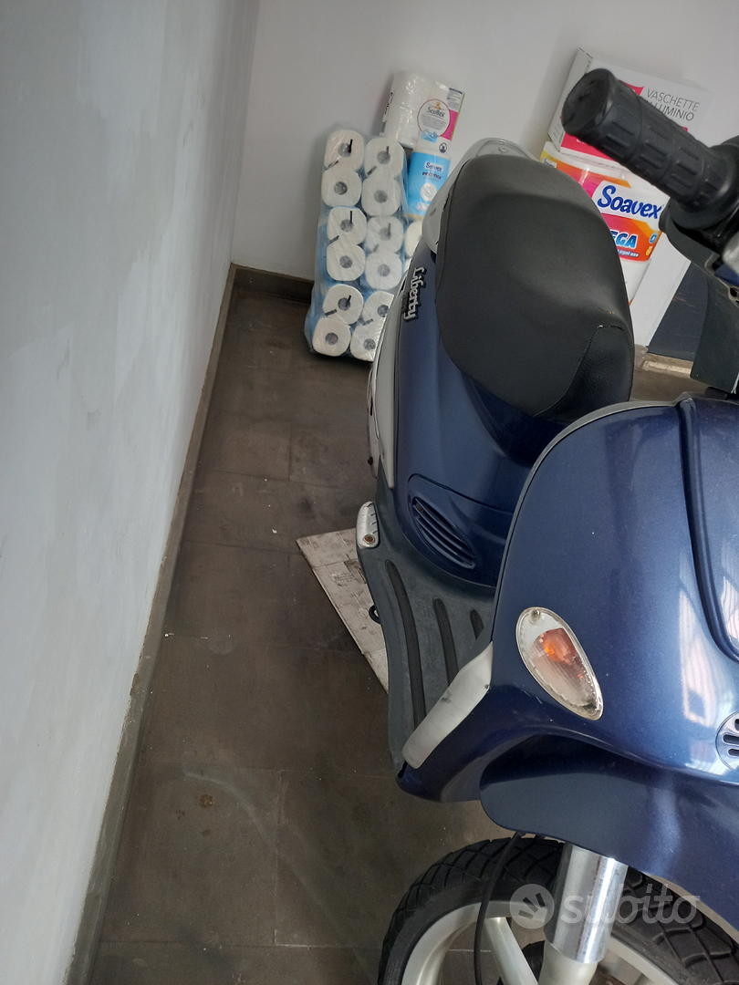 Scooter Vendo Liberty 150 Usato Piaggio Liberty 150 3V Ie Moto E - Main Image