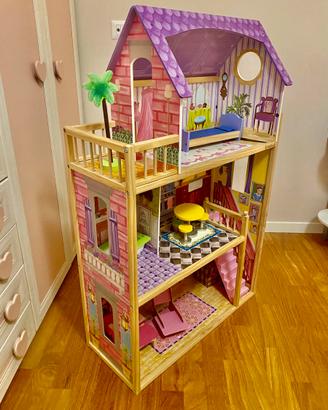 Casa delle Barbie in legno
