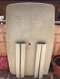 Tavolo da giardino cm.137x85 porta ombrellone