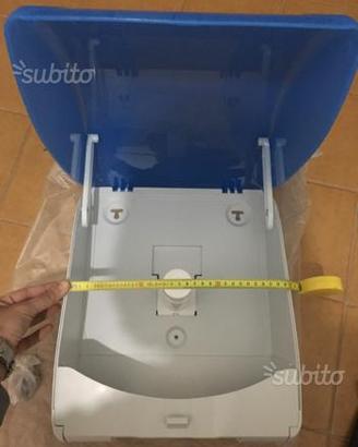 Dispenser per bobine carta, sapone, carta igienica