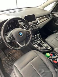 BMW 218d Active Tourer luxury
