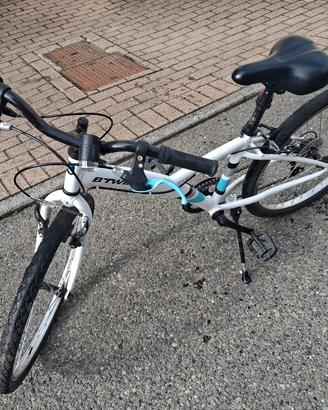 Bicicletta B'TWIN 24 pollici 6 marce - Bianca