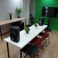 Spazio ufficio in coworking e sala prove