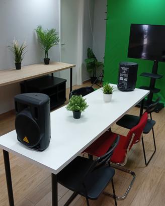 Spazio ufficio in coworking e sala prove