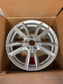 Cerchi Momo Fast 16 pollici 5x100 Audi Volkswagen