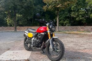 FANTIC Caballero 700