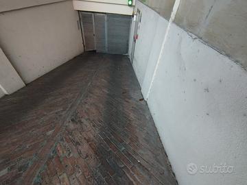 Posti auto in zona esclusiva