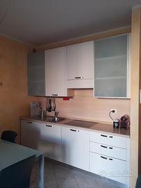Cucina+parete attrezzata