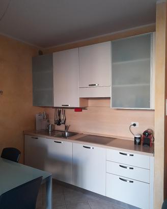 Cucina+parete attrezzata