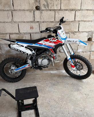 Pit bike thunder 125cc apollo rfz 