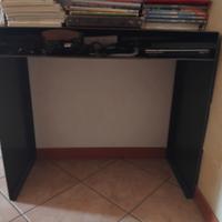 scrivania in ferro cerato