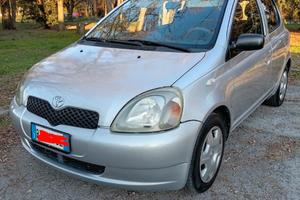Toyota Yaris del 2001
