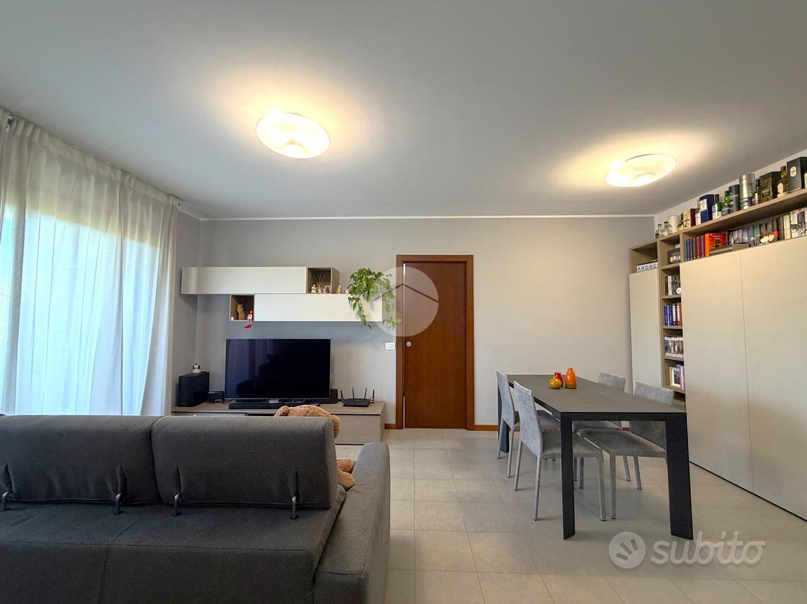 3 LOCALI A CORBETTA - Vista 3