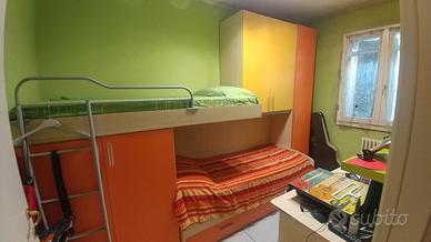 Camera da letto a ponte, con 2 letti e il terzo di