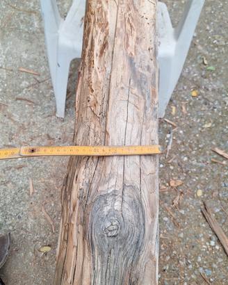 travi antiche in legno di castagno