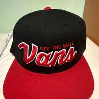 Cappello vans nero e rosso