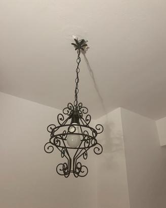 Lampadario in ferro battuto €10