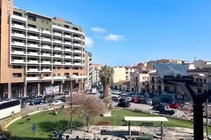 Pressi Teatro Politeama Ampio 5 Vani