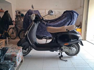 Piaggio Vespa 50 LX 4T