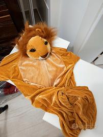 travestimento carnevale leone
