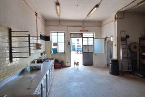 Laboratorio 50 mq trasformabile in residenza
