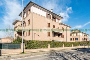 3 LOCALI A CASTELFRANCO EMILIA