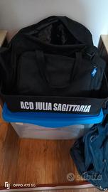 Kit completo pulcini calcio Julia 