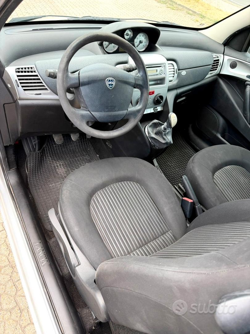 Lancia Ypsilon 2010 photo 5