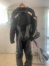 Tuta moto intera in pelle BESEAR con gobba
