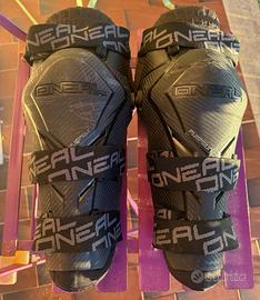 Oneal Pumpgun MX Carbon Ginocchiere