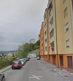 Luminoso appartamento con garage in Via Ionio