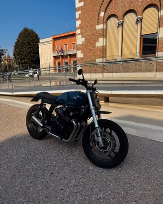 Yamaha XJ900 Cafe Racer